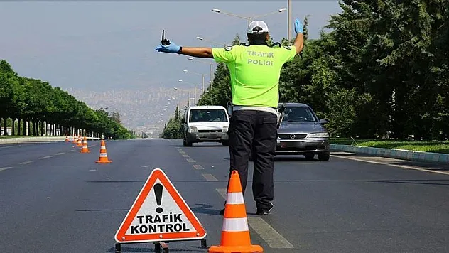 Emniyet Genel Müdürlüğünden ülke genelinde trafik denetimi