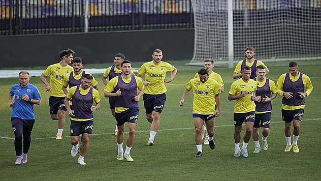 Fenerbahçe, Twente maçı öncesi UEFA'ya kadro bildirimi yaptı