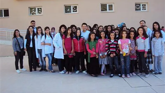 Gülören YİBO' da Saç bakım ve Yapım kursuna ilgi