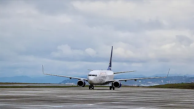 Ulaştırma ve Altyapı Bakanı Uraloğlu: 145 uçak trafiğiyle adeta rekor kıran Trabzon'a yeni bir havalimanı kazandıracağız