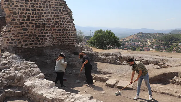 Anadolu'nun ikinci en büyük kalesinde kazı çalışmaları devam ediyor