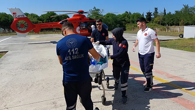 Doğum yapan kadının yardımına ambulans helikopter yetişti