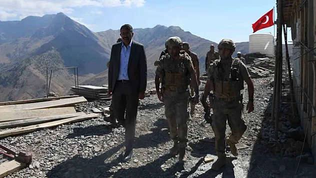 Vali Ali Çelik 2 bin 935 rakımlı üs bölgeleri ziyaret etti