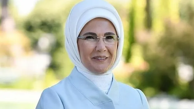Emine Erdoğan, Şule Yüksel Şenler'i andı