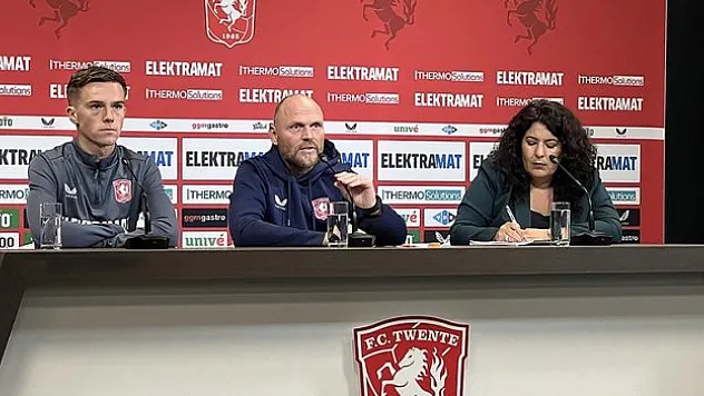 Twente Teknik Direktörü Oosting: Fenerbahçe ile başa çıkacağımızı düşünüyorum