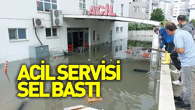 Hastanenin acil servisini sel suyu bastı