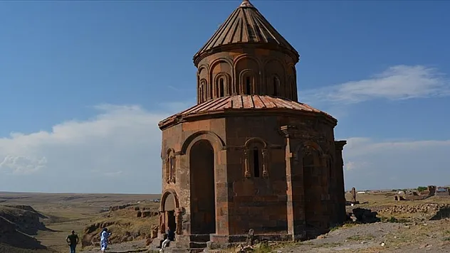 Ani Ören Yeri ziyaretçilerini tarihi yolculuğa çıkarıyor