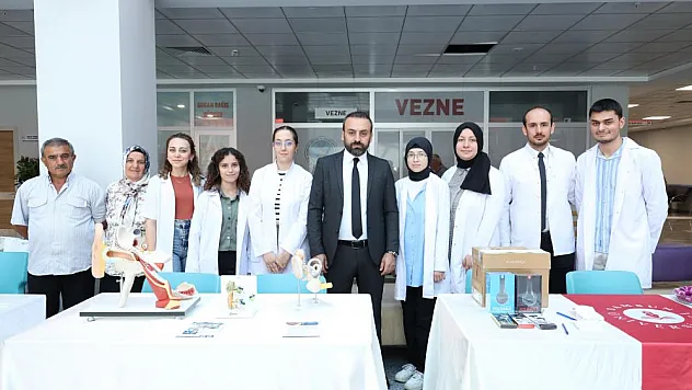 Doç. Dr. Özdemir: 'Biyonik kulak ameliyatı ile işitme yetileri tamamen geri kazanılabilir'