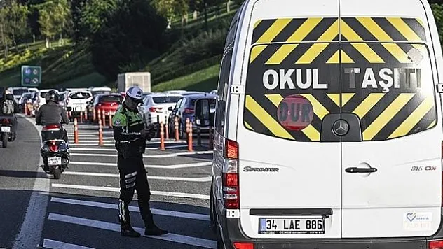 Okulların ilk haftasında 53 bin 949 servis aracı denetlendi