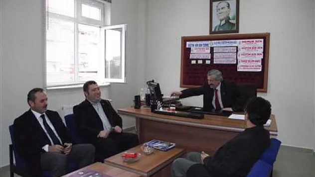 TBMYO Sekreteri'ne hoş geldin ziyareti