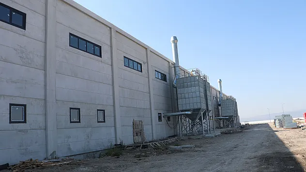 Samsun'da kenevir işleyecek fabrikada kurulum çalışmaları devam ediyor