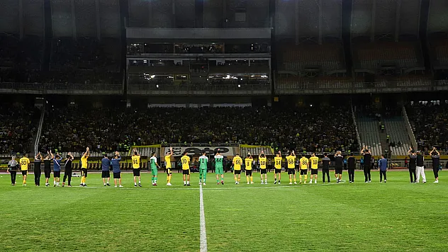 İran ve Suudi Arabistan takımları arasındaki maç Kasım Süleymani büstü nedeniyle iptal edildi