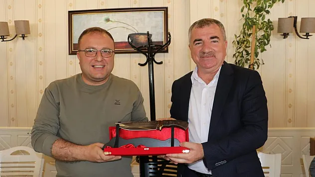 Kaymakam Nayman'a veda yemeği