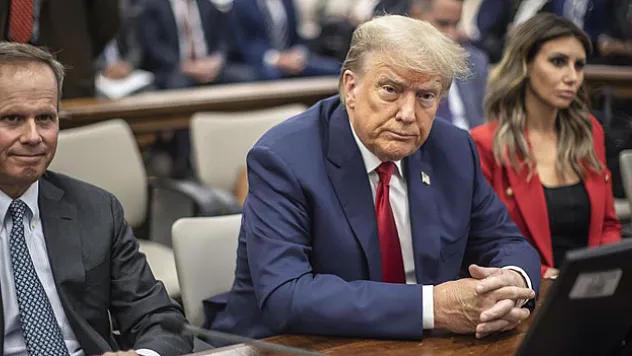 Trump sivil dolandırıcılık davasının üçüncü gününde mahkemeyi terk etti