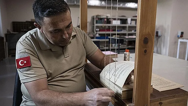 Zamana meydan okuyan eserler, Mücellithane'de onarılarak korunuyor