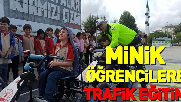 Minik öğrencilere trafik eğitimi