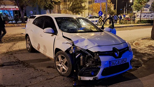 İki otomobil kazasında 1 kişi yaralandı