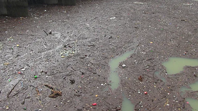 Muratlı Baraj gölü çöplüğe döndü