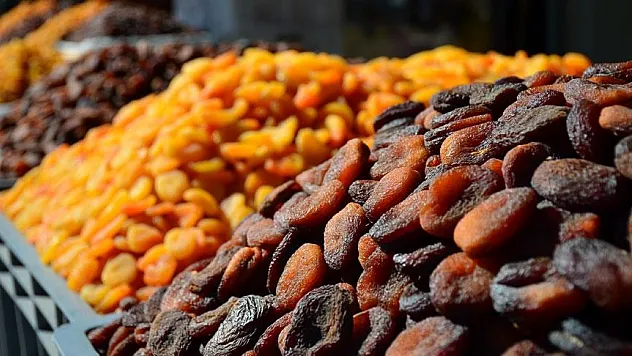 Kuru kayısı ihracatından  290 milyon dolar gelir