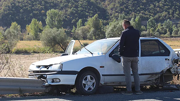 Kastamonu'da iki otomobilin çarpıştığı kazada karı koca yaralandı
