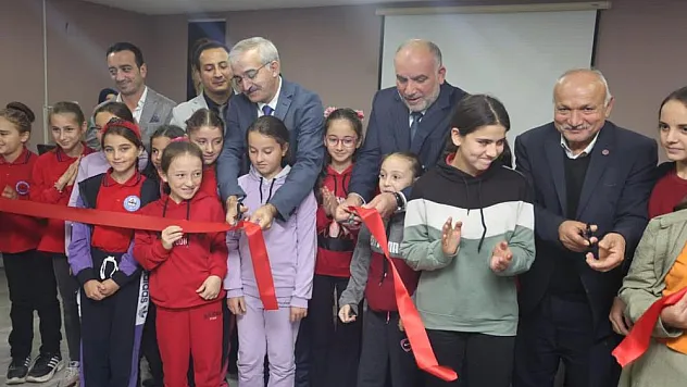 Başkan Sandıkçı'dan Eğitime Destek