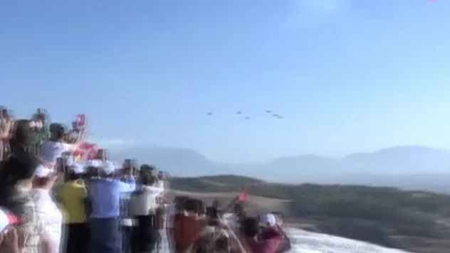 Türk Yıldızları, şölen sundu