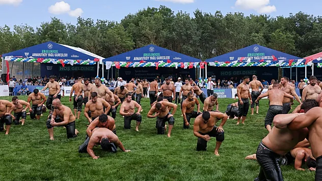 11. Arnavutköy Yağlı Güreşleri'nde Başpehlivanlık Serdar Yıldırım'ın