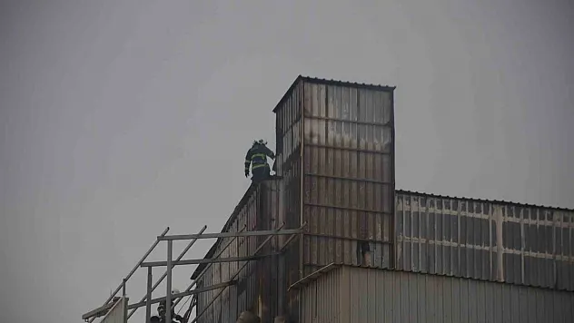 Un fabrikasında yangın çıktı