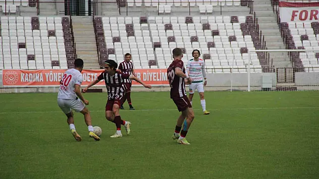 Elazığspor, Karşıyakayla karşı karşıya