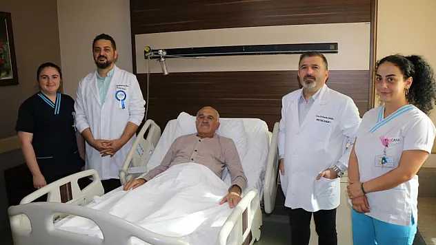 65 yaşındaki hasta sağlığına kavuştu