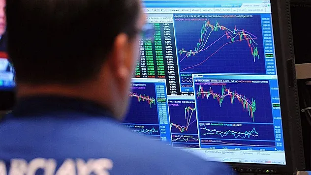 Küresel piyasalar yoğun veri gündemine odaklı