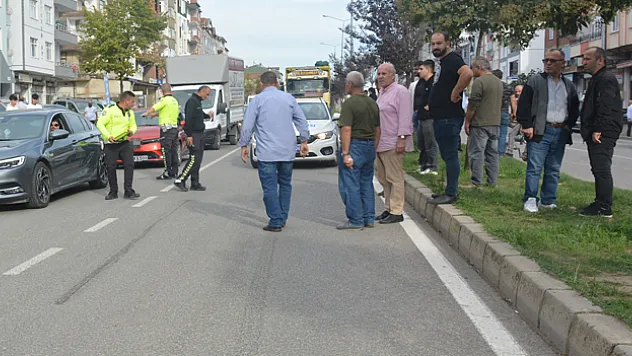 Arkadaşıyla Oyun Oynarken Otomobilin Altında Kaldı