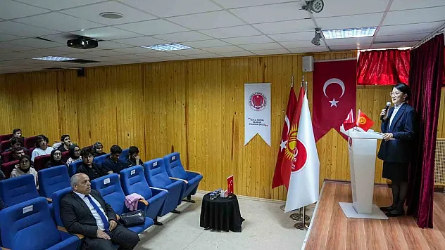 'Kızıl Elma' Gösterimde