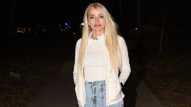 Ünlü sunucudan 'Projeler yolda' mesajı