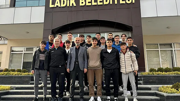 Başkan Topal Amatör Sporcuları Ağırladı