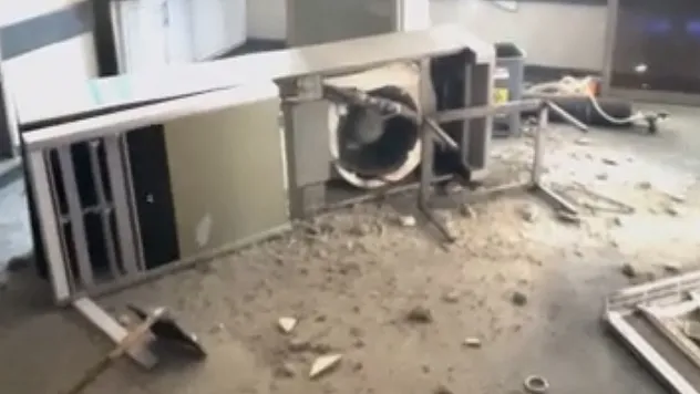 İsrail ordusu, Şifa Hastanesi'ne baskın düzenledi.