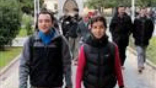 Atanamayan öğretmenler Ankara'ya yürüyor