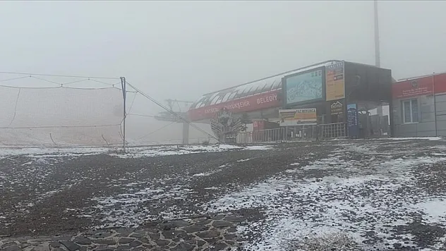 İç Anadolu'nun zirvesi Erciyes'te kar yağışı etkili oluyor