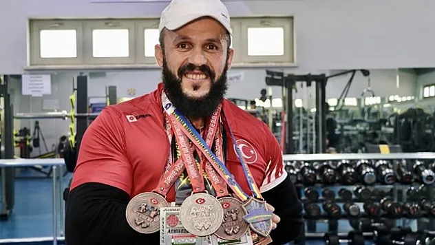 Bileği bükülemeyen gençler yetiştiriyor