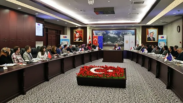 'Bu Gençlik İyi İş Çıkarabilir' projesi