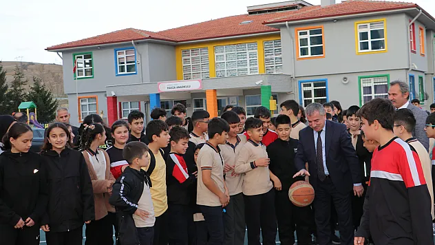 Başkan Özdemir Öğrencilerle