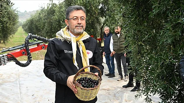 Bakan Yumaklı: Zeytin üzerinden yapılan spekülasyonlara itibar etmeyin'