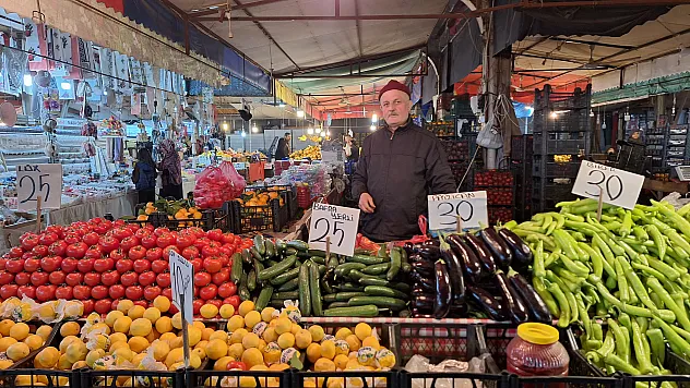 Pazarcı Esnafı Satışlardan Memnun