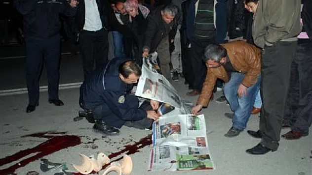 Kamyonet Yayalara Çarptı: 5 Ölü