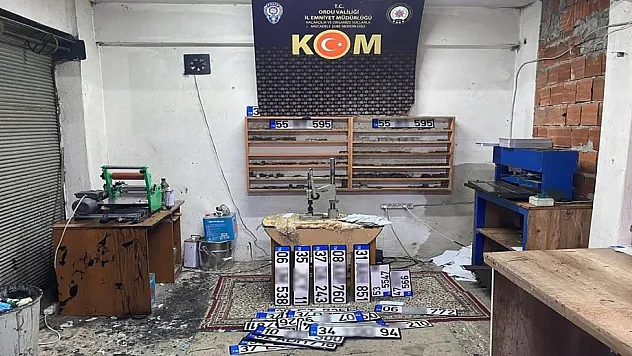 Emniyetten APP plaka operasyonu