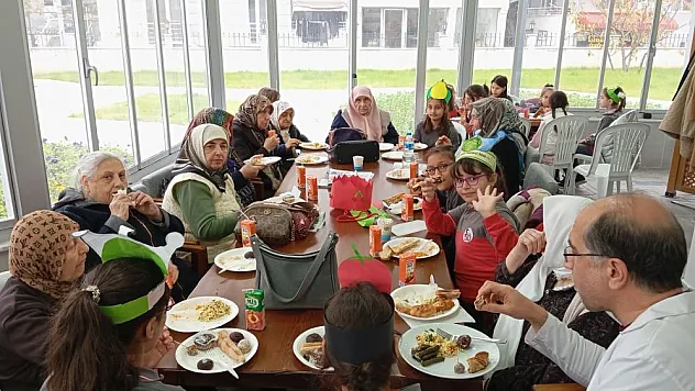 Minikler Gönül Köprüsü Kurdu