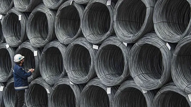 İhracat Azaldı İthalat Arttı