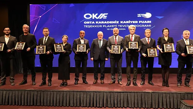 Yatırımcılara teşekkür plaketi