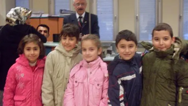 Minik Yüreklerden Van'da ki Arkadaşlarına Destek