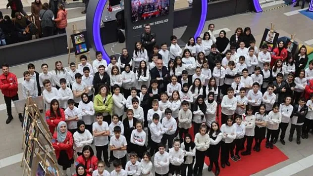 Sandıkçı: 'Türkiye Yüzyılı'nda çağa yön veren nesilleri yetiştiriyoruz'